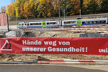 Bau-Protesttag in Bern: Das wichtigste Infrastrukturprojekt der Schweiz, die Baustelle Berner Bahnhof, wurde stillgelegt.