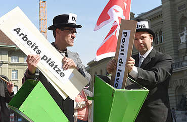 Azione 2015 a Berna "La BNS non deve distruggere posti di lavoro"