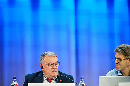 Maria Bertano, Sitzungspräsident, und Philipp Müller, der mit dem Präsidialsekretariat den Kongress organisiert
