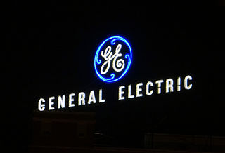 Logo de General Electric dans la nuit