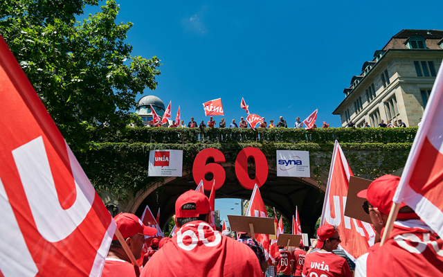 18 000 travailleurs de la construction manifestent pour leurs droits à Berne le 23 juin