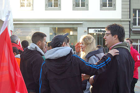 Die Bauarbeiter aus der Region Bern trafen sich auf dem Waisenhausplatz in Bern.