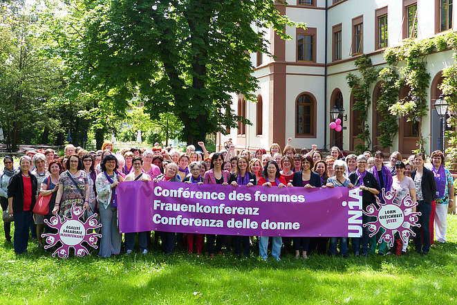 Delegierte aus der ganzen Schweiz trafen sich in Basel an der Unia-Frauenkonferenz.