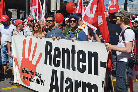 20&#039;000 kamen an die Demo für eine sichere AHV am 10. September 2016 in Bern