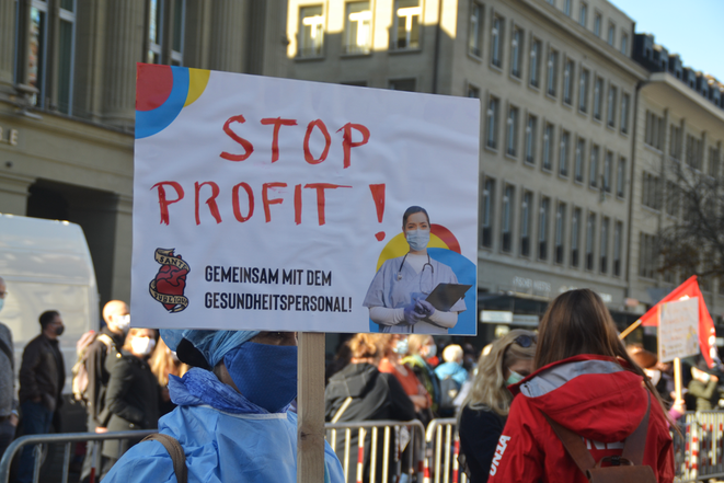 Segno dimostrativo del 31 ottobre a Berna:"Stop Profit"