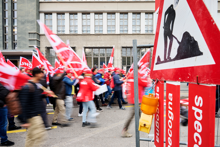 Bau-Protesttag in Zürich mit den Bauarbeitern aus Zürich, Bern, der Ostschweiz und der Zentralschweiz (Foto: Manu Friederich)