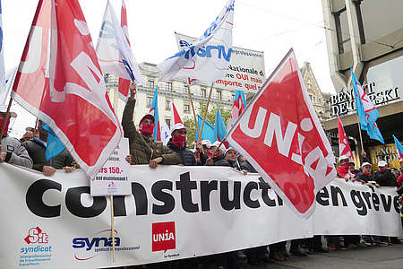 2000 lavoratori edili alla manifestazione a Ginevra
