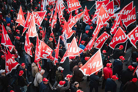4000 Bauarbeiter protestieren am Montag, 5. November, in Lausanne