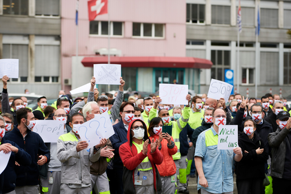 Action de protestation devant l’usine General Electric à Oberentfelden (AG).