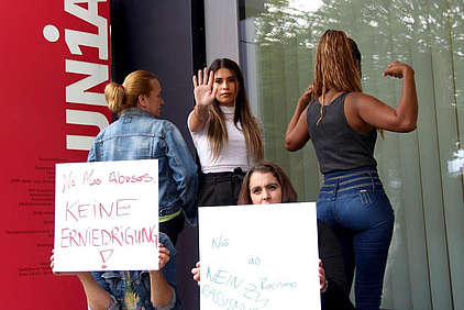 Donne in sciopero a Zurigo