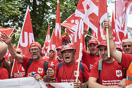 Démonstration de force des travailleurs de la construction à Zurich