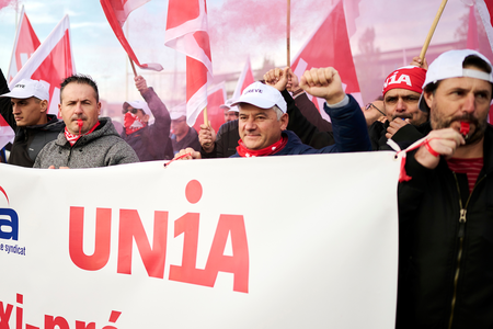 Demo der Westschweizer Bauarbeiter in Lausanne (Foto: Manu Friederich)