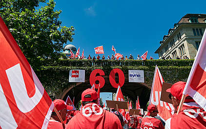 18‘000 Bauarbeiter demonstrieren am 23. Juni in Zürich für ihre Rechte