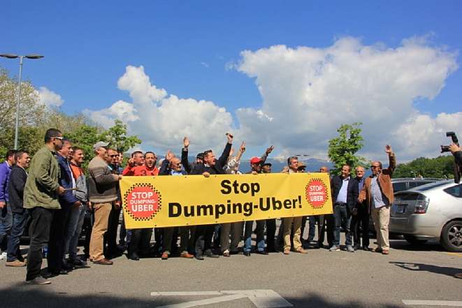 Manifestation contre le dumping salarial d'Uber à Genève
