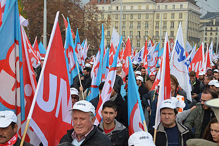 Grossdemo mit 2000 Bauarbeitern in Genf